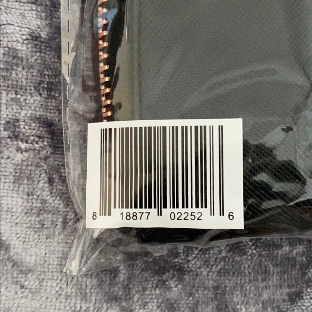 NEW Luxie Wonderlust Brush and Bag Set - Picture 14 of 14